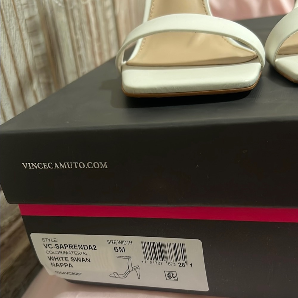 Vince Camuto White Heels - Picture 7 of 9